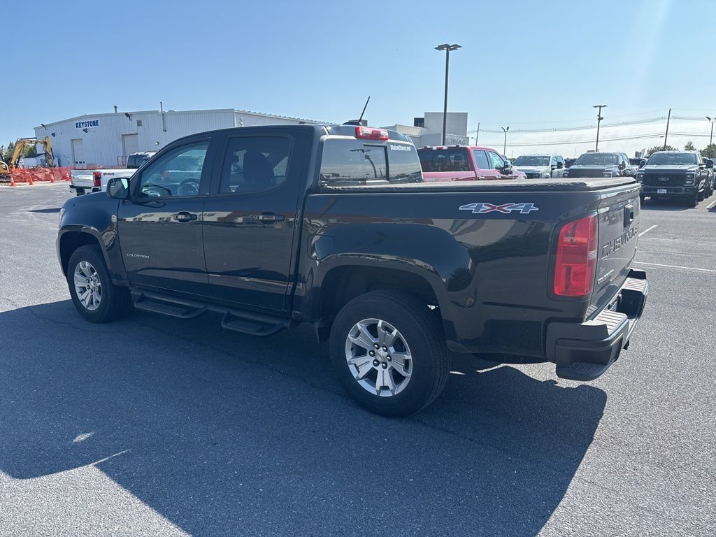 2022 Chevrolet Colorado LT photo 3