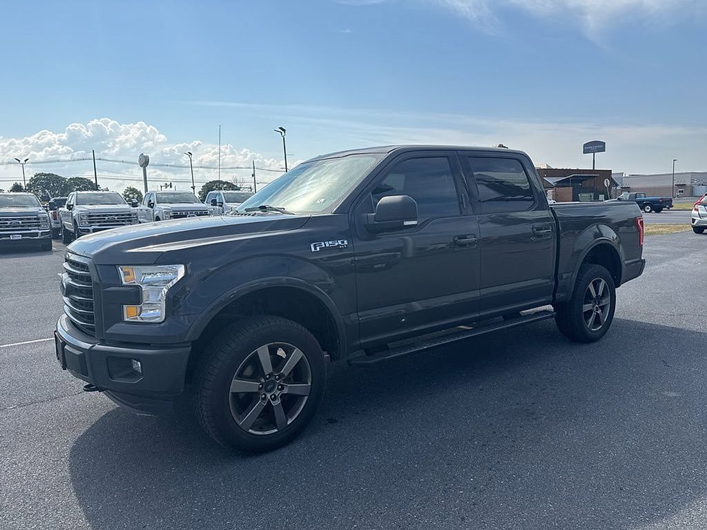 2016 Ford F-150 XLT photo 2