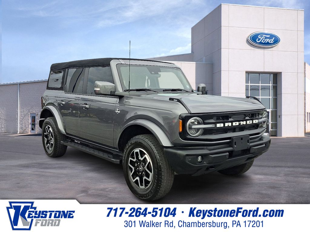 2024 Ford Bronco 4-Door Outer Banks's photo