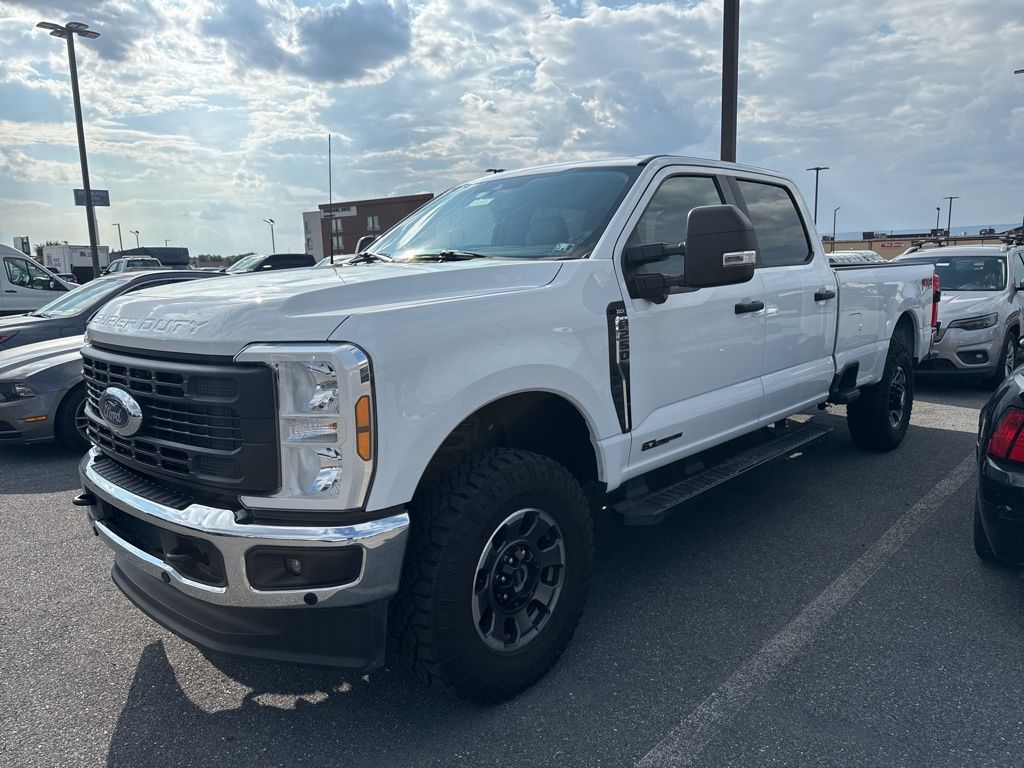 2023 Ford F-250 XL photo 2