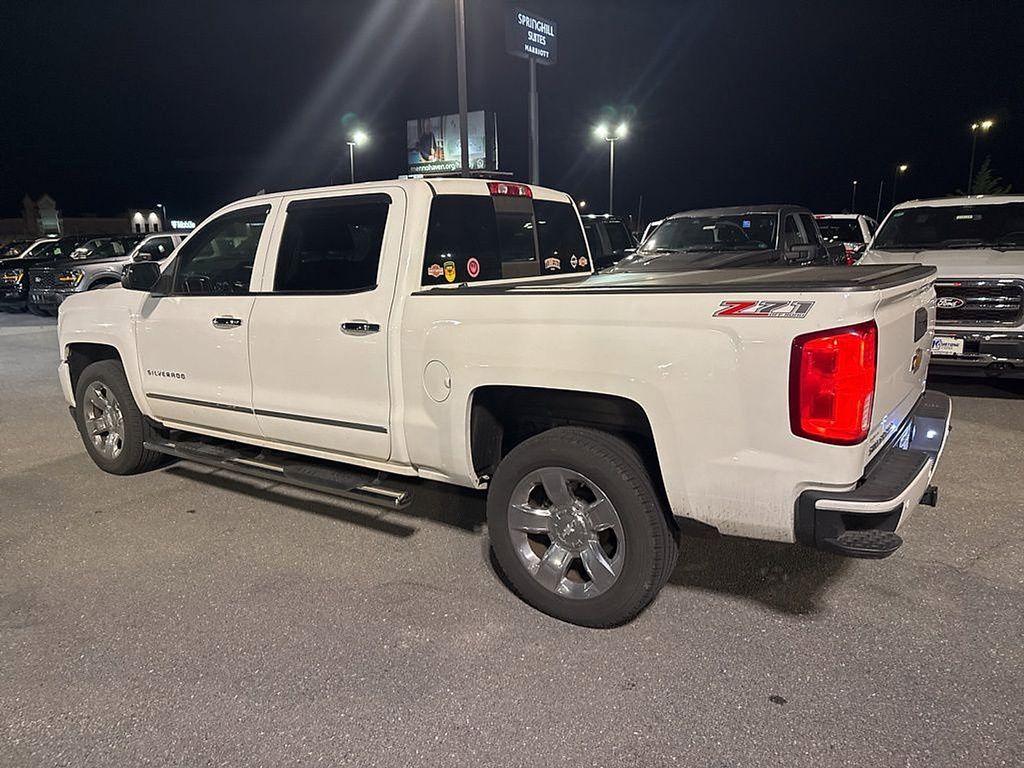 2017 Chevrolet Silverado 1500 LTZ photo 3