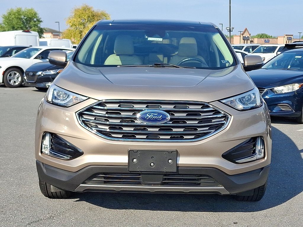 2020 Ford Edge SEL photo 2