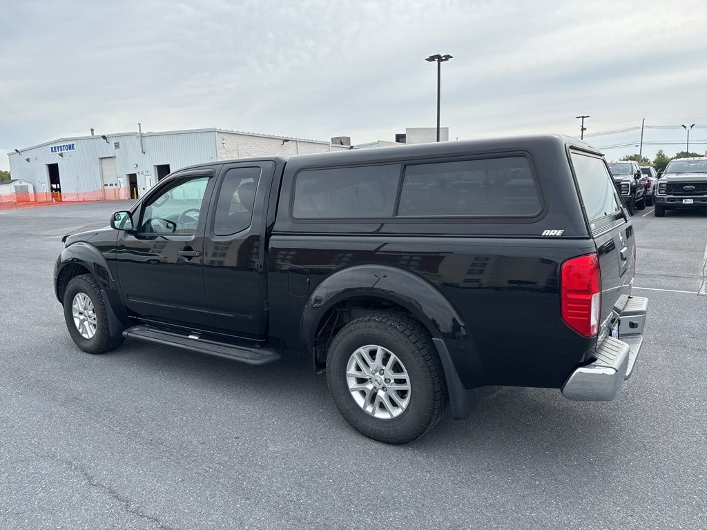 2015 Nissan Frontier SV photo 3