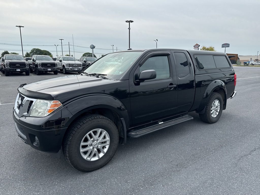 2015 Nissan Frontier SV photo 2