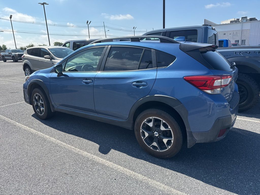 2018 Subaru Crosstrek 2.0i Premium photo 3