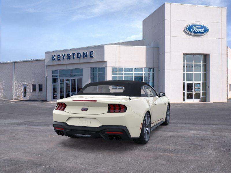 2025 Ford Mustang GT Premium Convertible - Photo 8