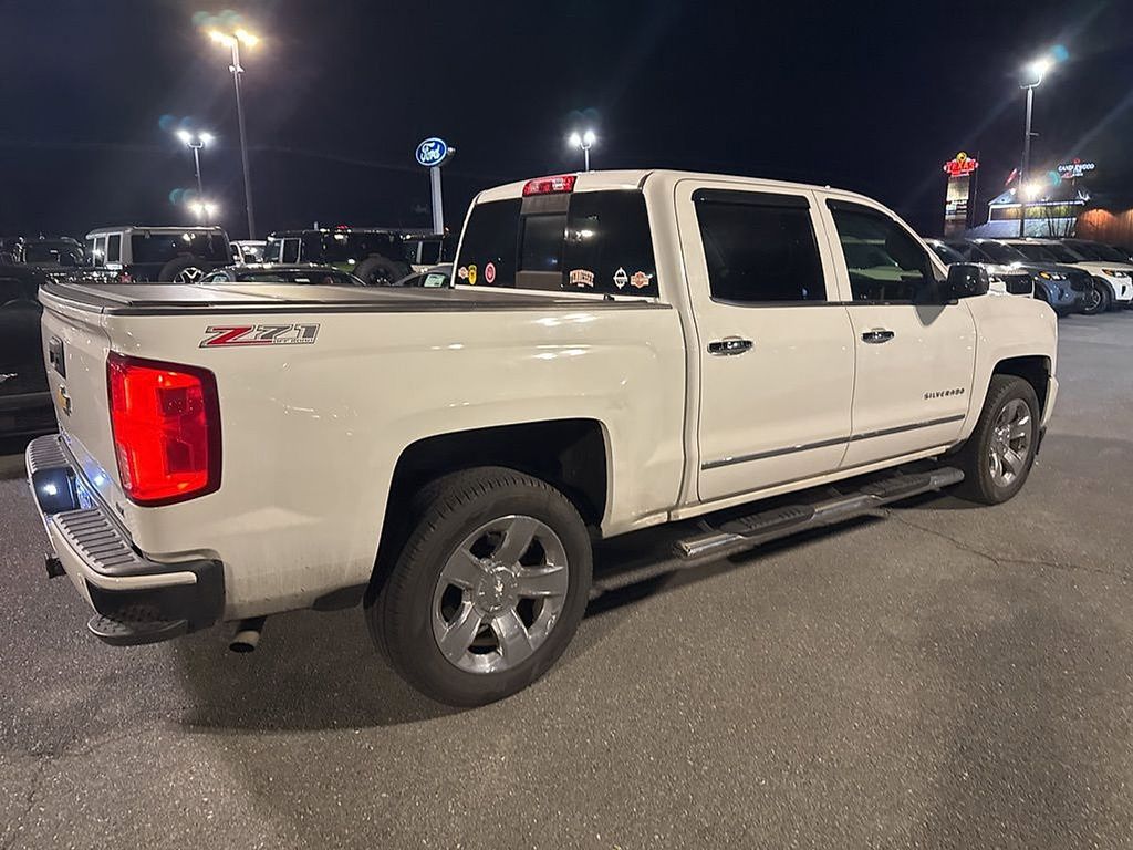 2017 Chevrolet Silverado 1500 LTZ photo 4