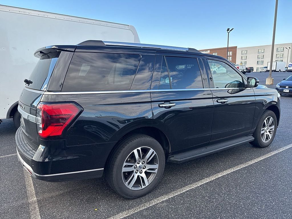2024 Ford Expedition Limited photo 4