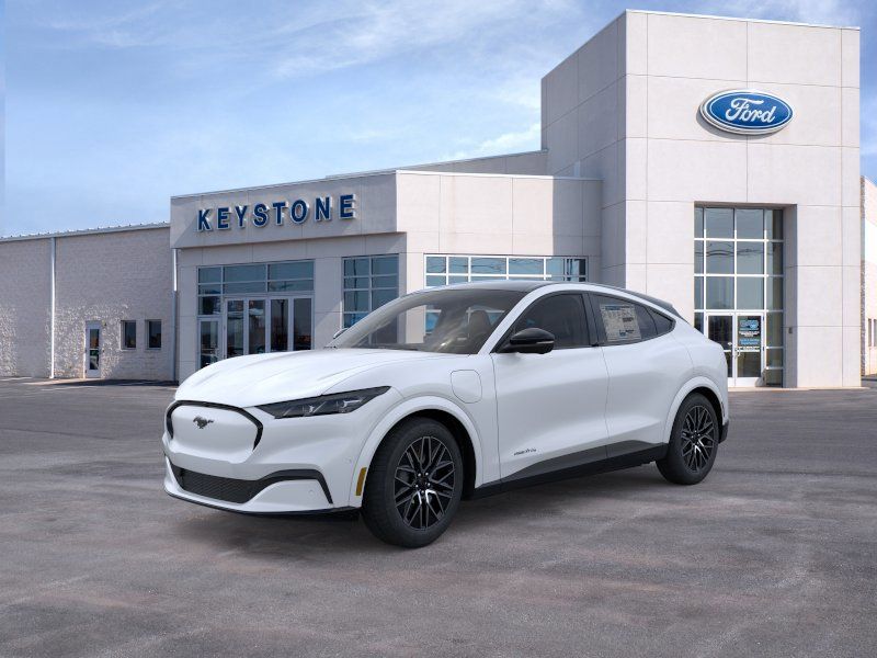 2025 Ford Mustang-Mach-e Premium's photo