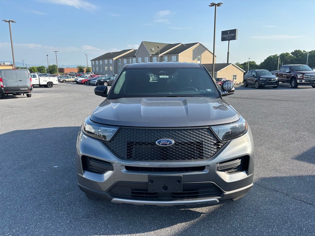 2025 Ford Explorer photo 3