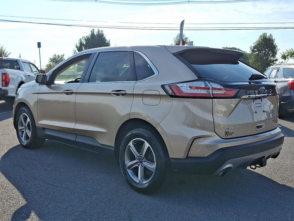 2020 Ford Edge SEL photo 4