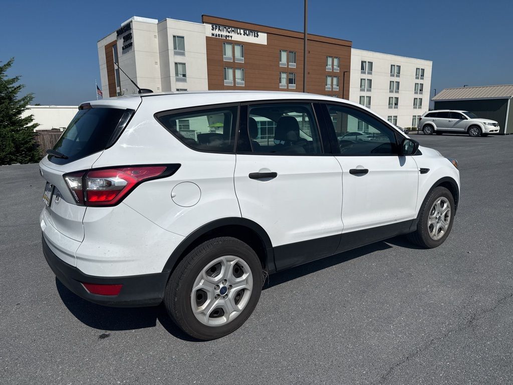 2017 Ford Escape S photo 4