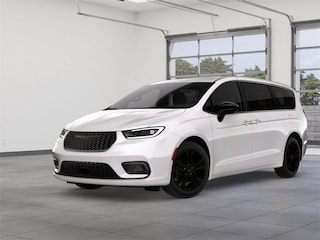 2026 Chrysler Pacifica Select Passenger Van