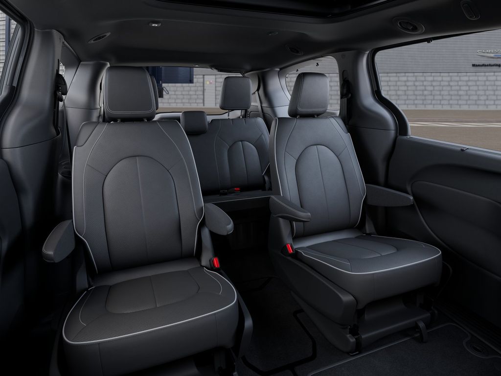 2026 Chrysler Pacifica Limited - Photo 15