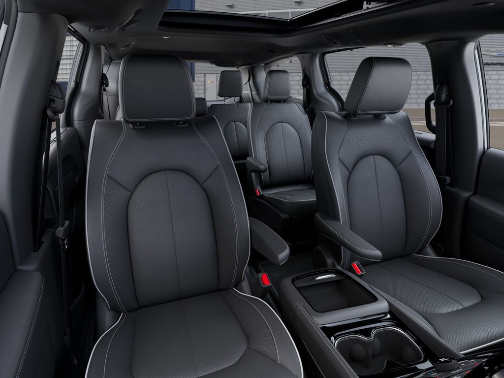 2026 Chrysler Pacifica Limited - Photo 16