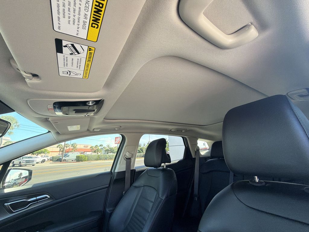 2025 Kia Sportage SX Prestige - Photo 24