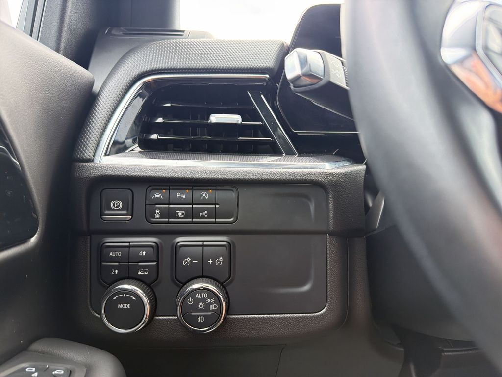 2025 Chevrolet Tahoe RST - Photo 23