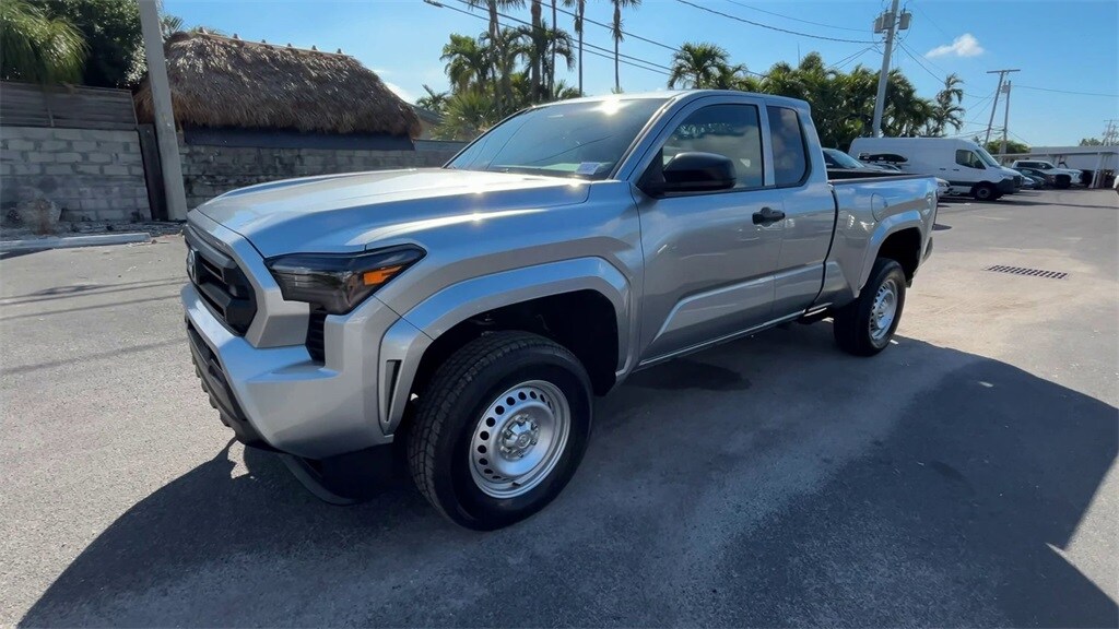 Used 2025 Toyota Tacoma SR Truck XtraCab