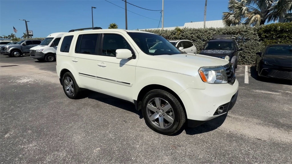 Used 2015 Honda Pilot Touring FWD SUV