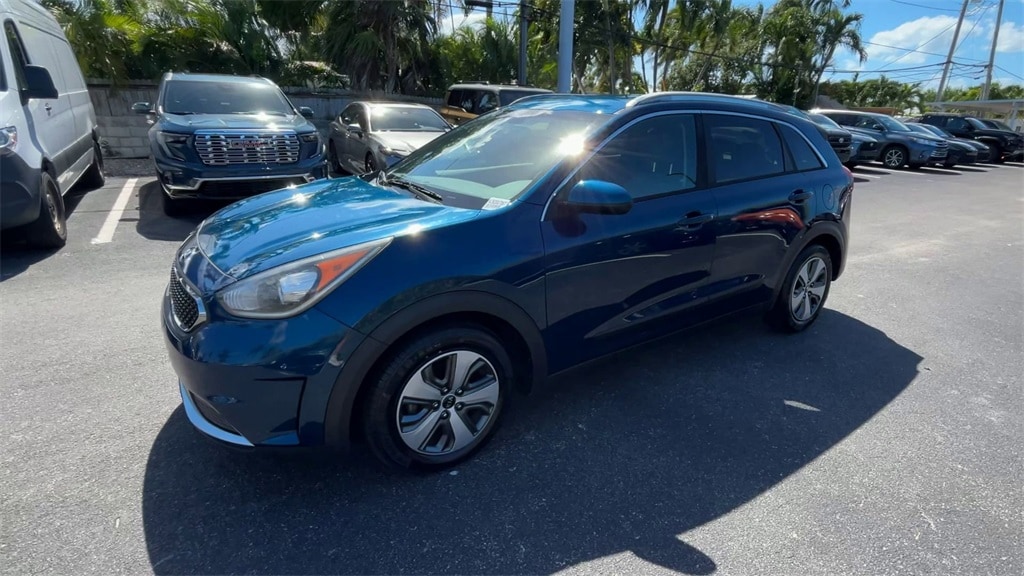 Used 2018 Kia Niro LX SUV