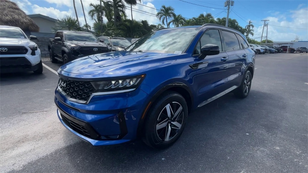 Used 2023 Kia Sorento S SUV