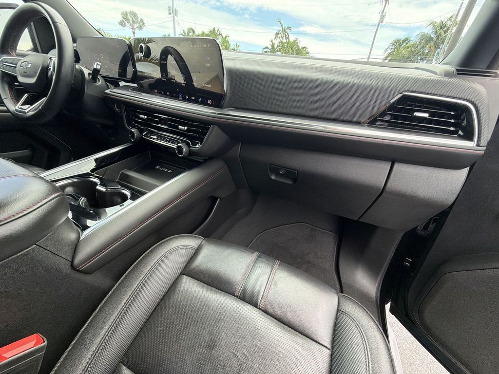 2025 Chevrolet Tahoe RST - Photo 35