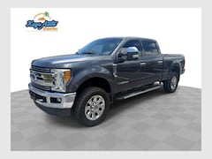 2017 Ford F-350 Truck Crew Cab