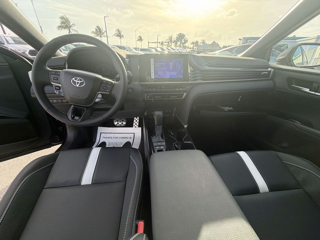 2026 Toyota Camry SE - Photo 27