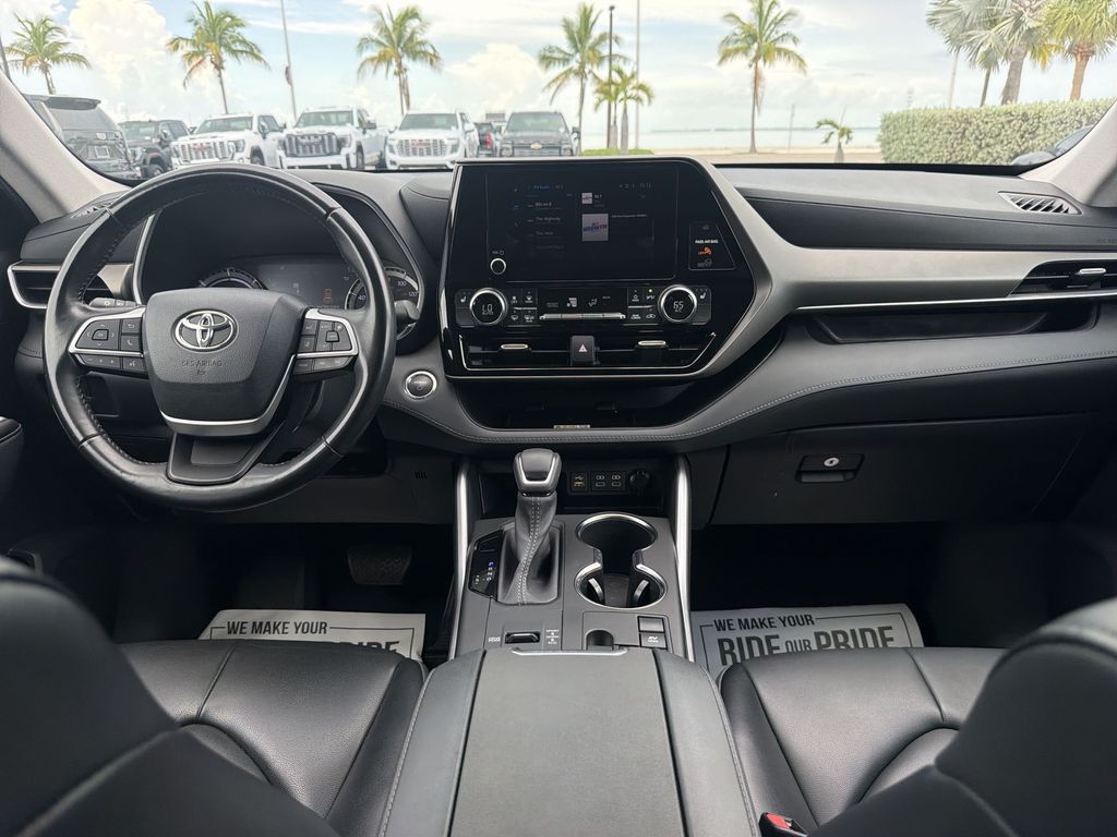 2023 Toyota Highlander XLE - Photo 27