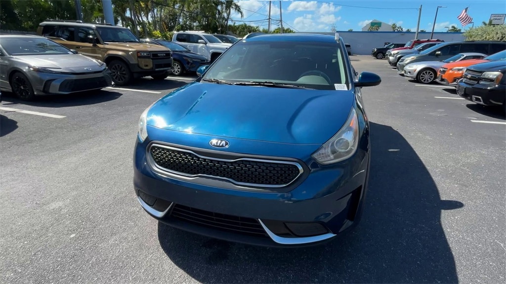 Used 2018 Kia Niro LX SUV