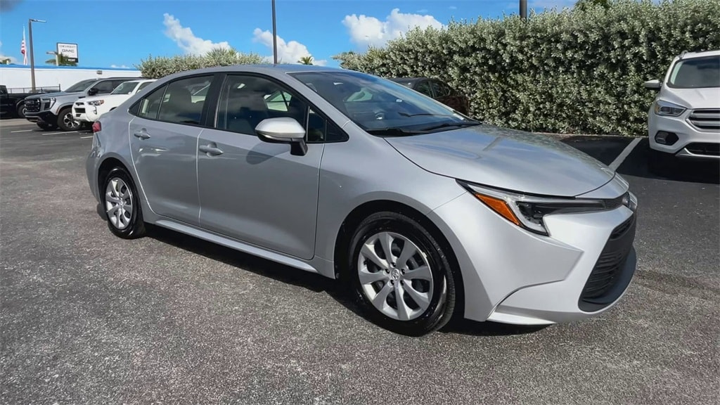 Used 2025 Toyota Corolla Hybrid LE Sedan