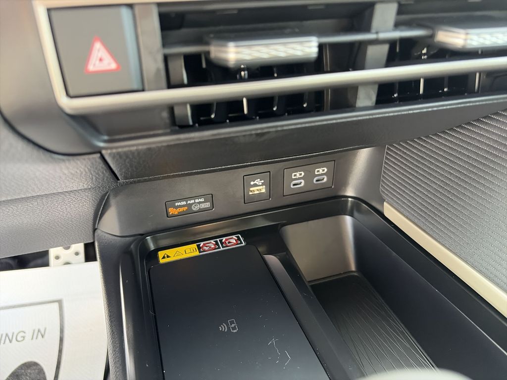 2026 Toyota Camry SE - Photo 42