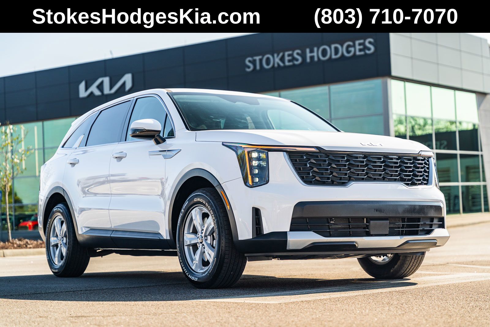 2025 Kia Sorento LX's photo