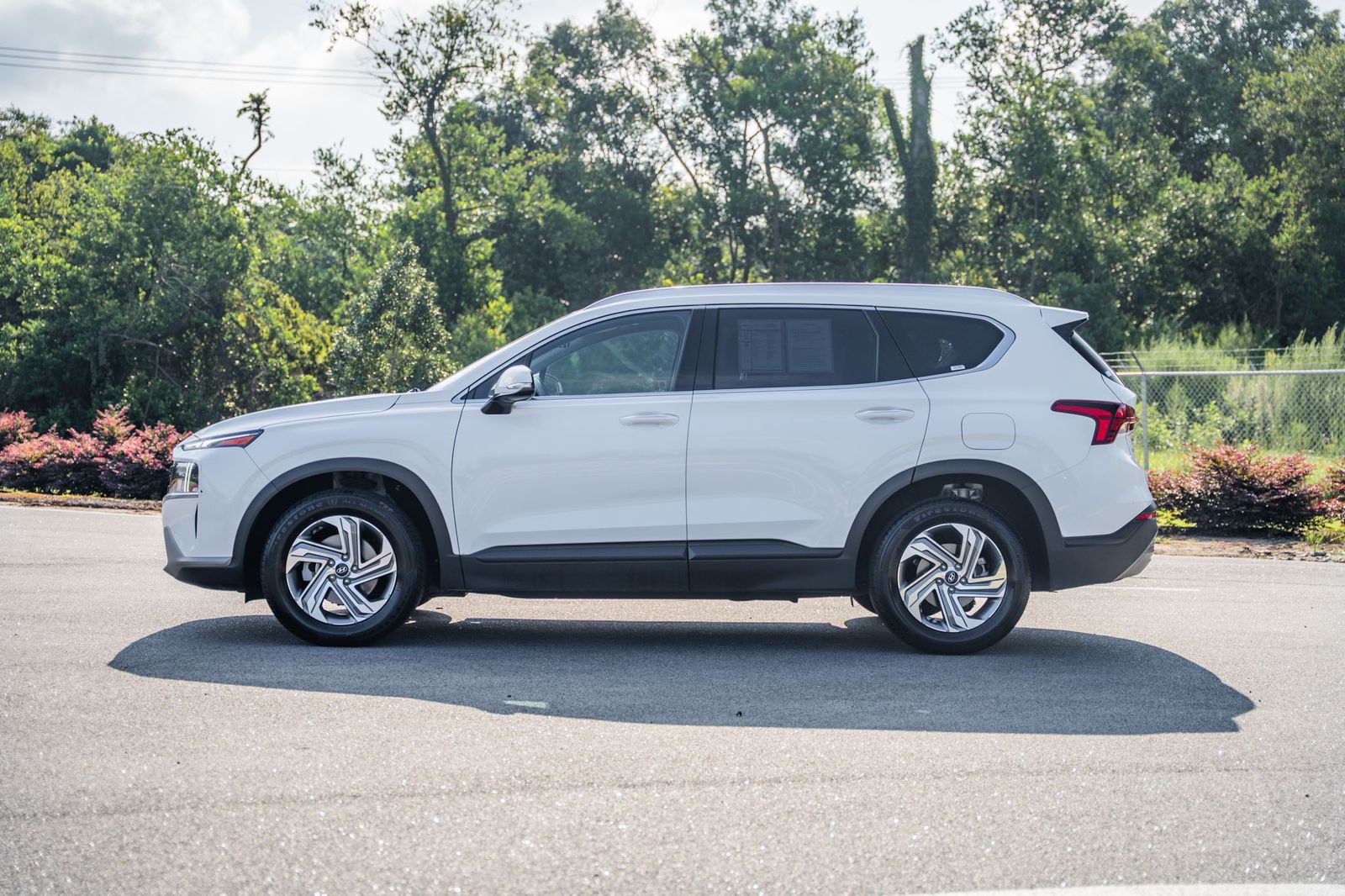 2023 Hyundai Santa Fe SEL photo 4