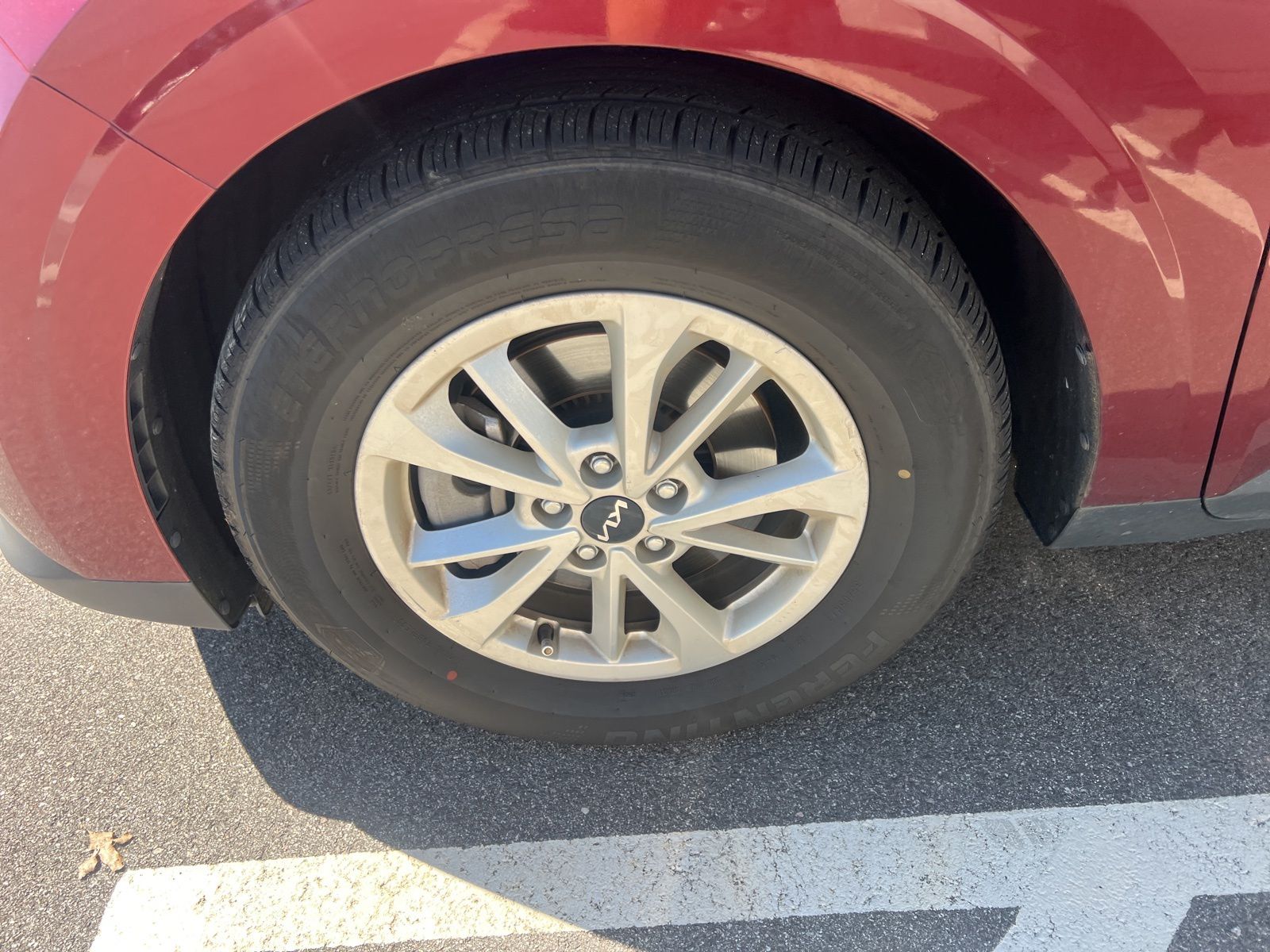 2023 Kia Carnival LX photo 4