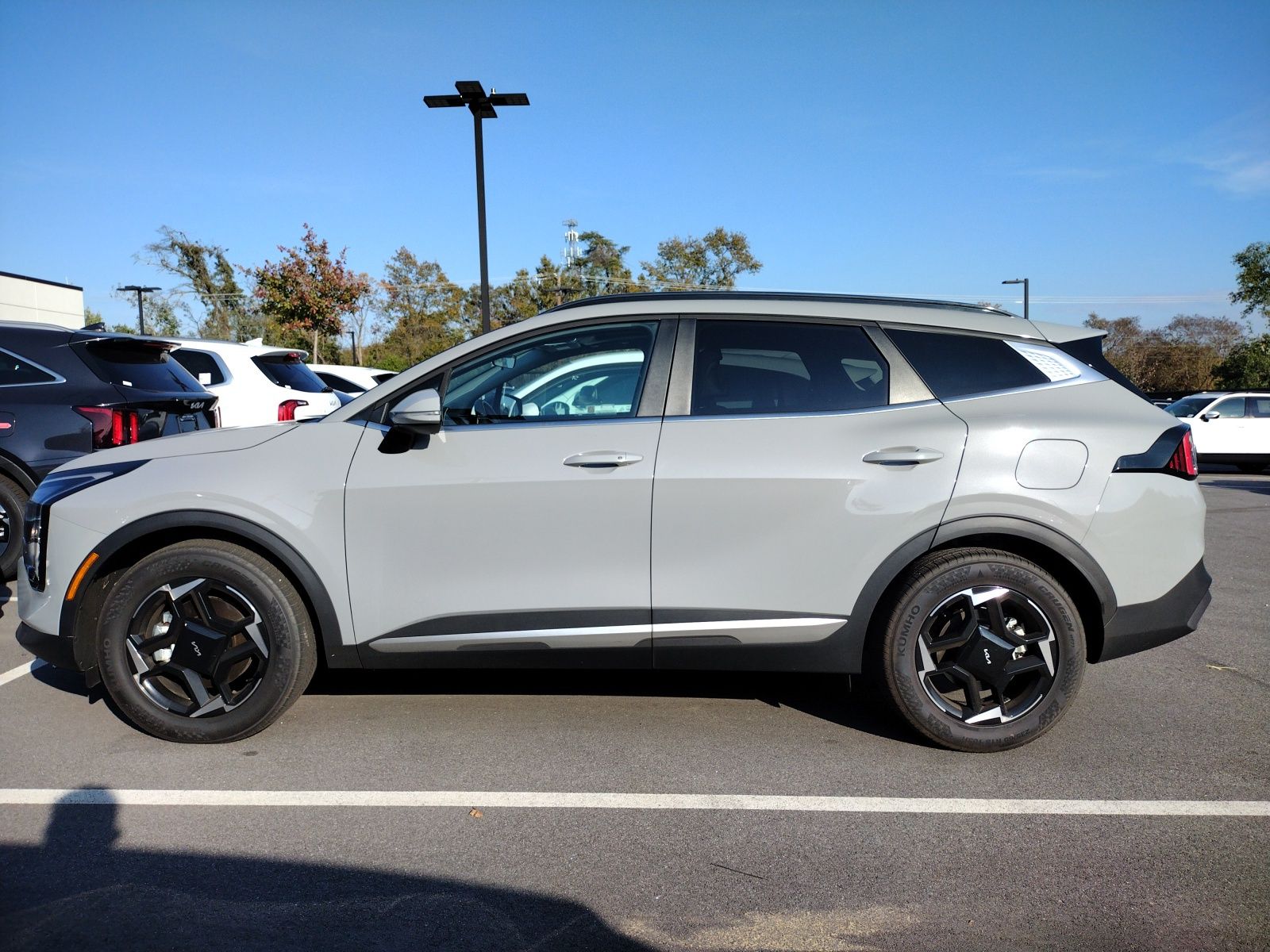2026 Kia Sportage EX photo 3