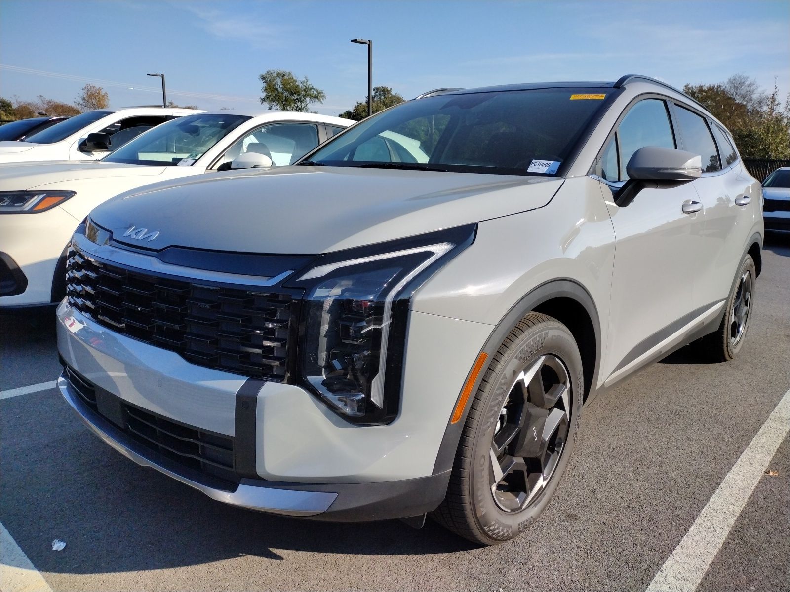 2026 Kia Sportage EX photo 2