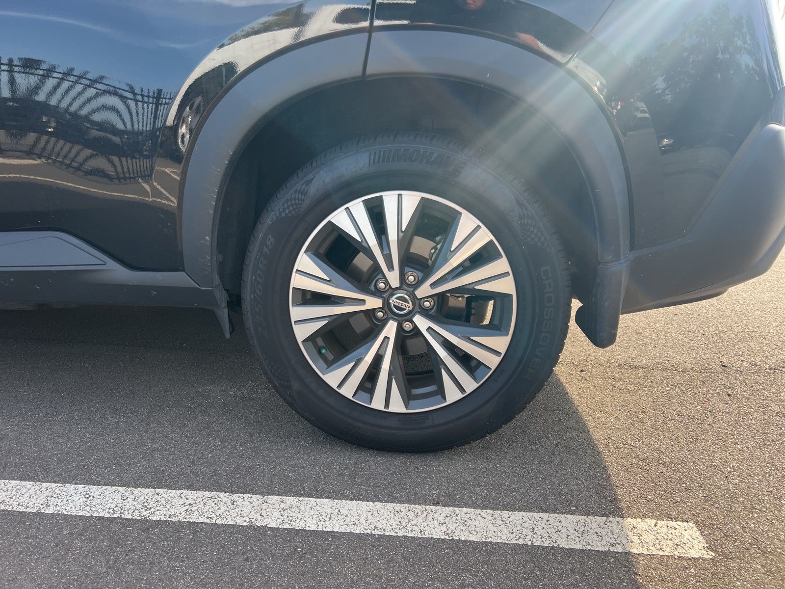 2021 Nissan Rogue SV photo 3