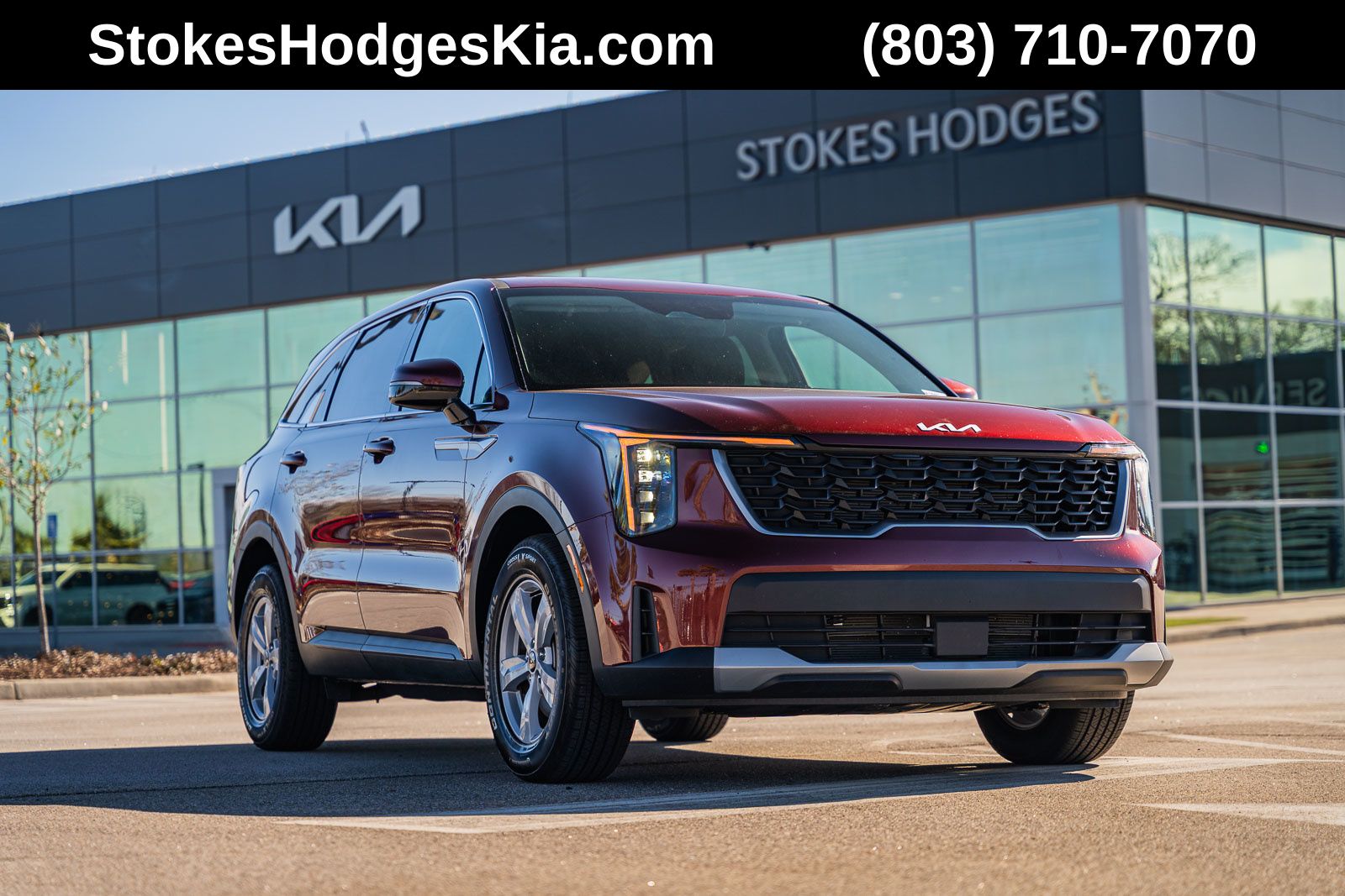 2025 Kia Sorento LX's photo