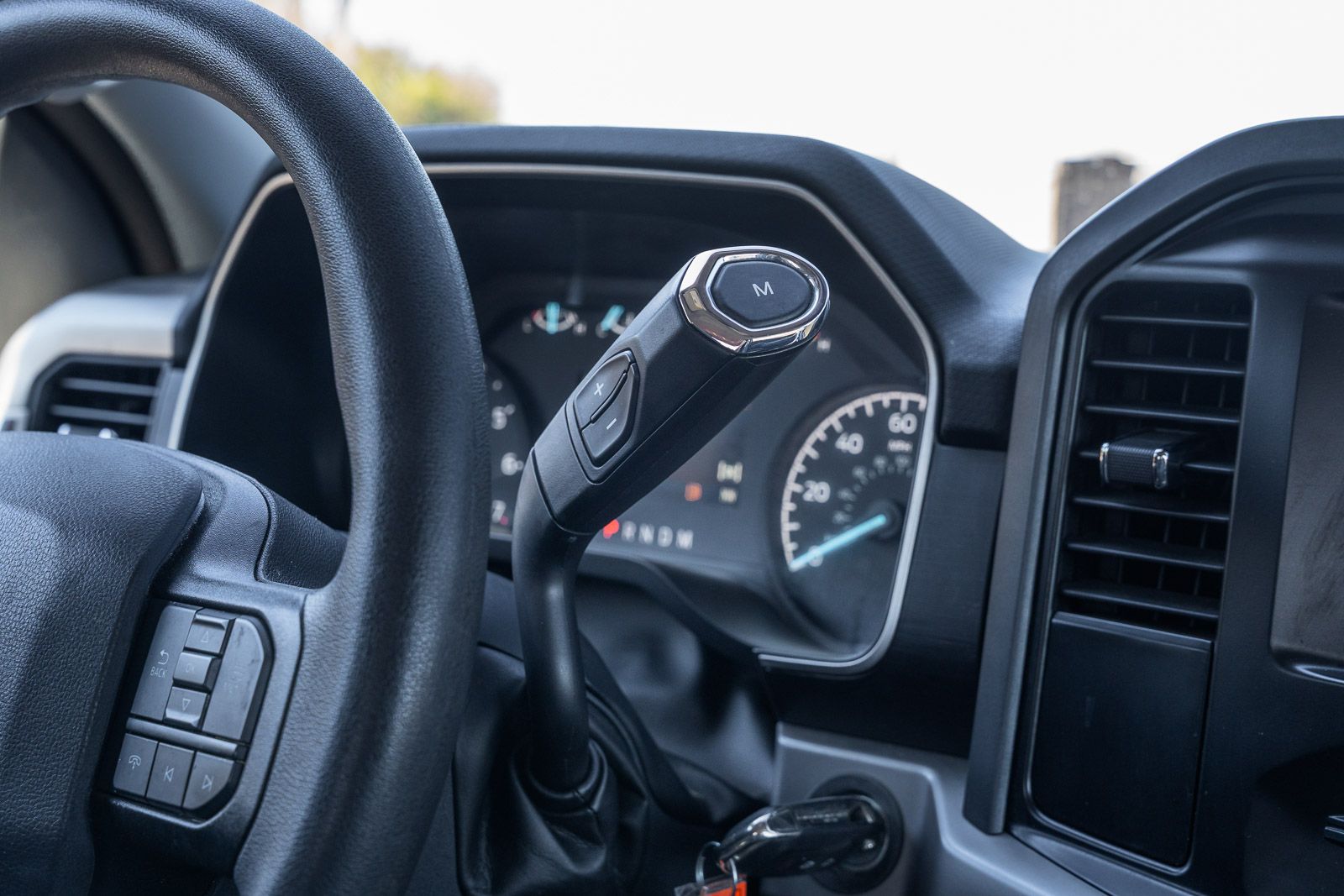 2023 Ford F-150 XLT - Photo 27