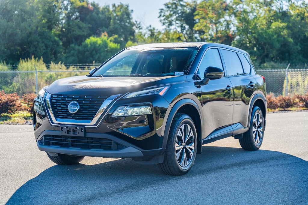 Used 2021 Nissan Rogue SV SUV
