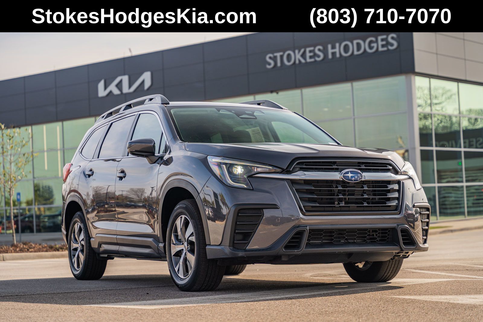 2024 Subaru Ascent Premium's photo