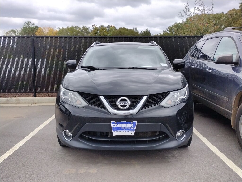 Used 2017 Nissan Rogue Sport SV SUV