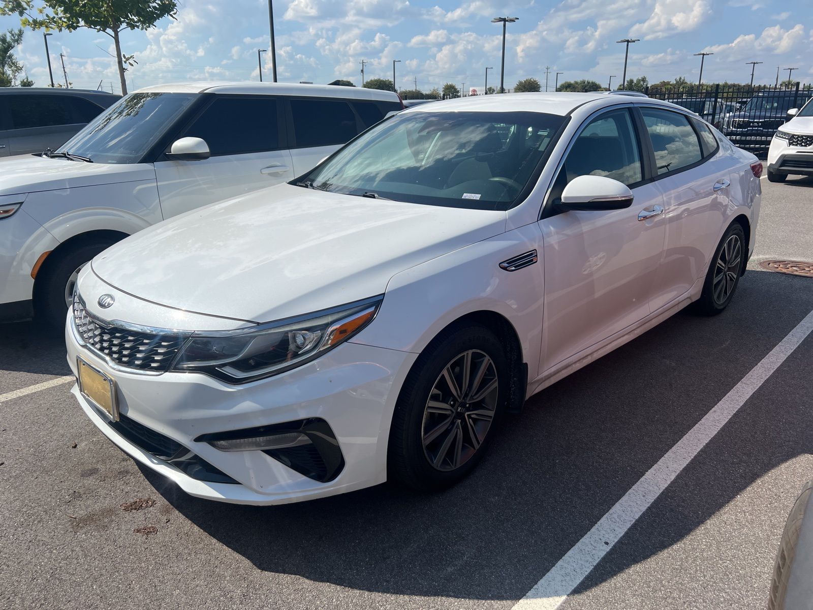 2019 Kia Optima LX S photo 3