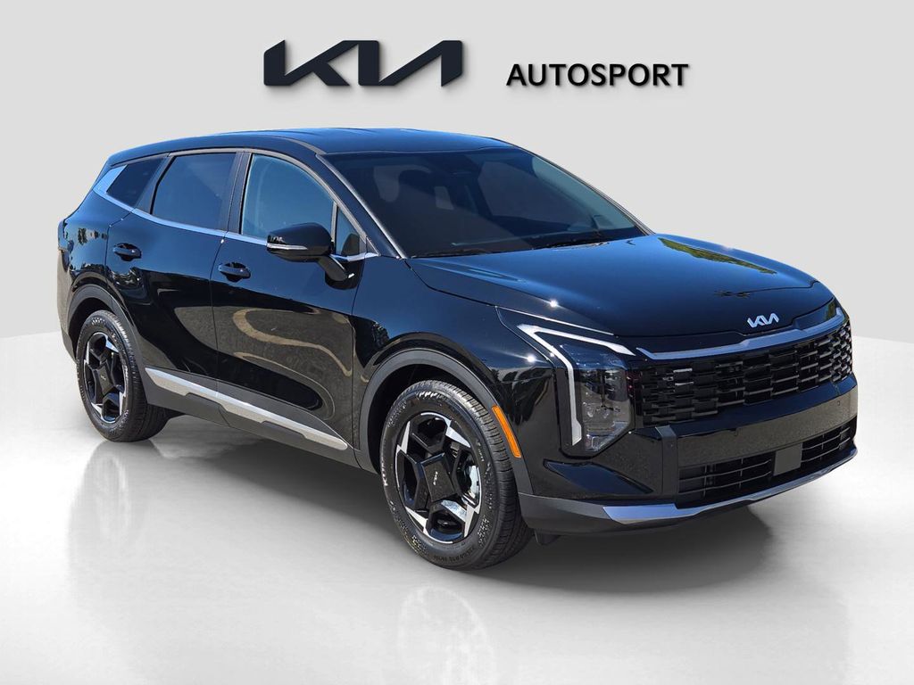 2026 Kia Sportage EX photo 3
