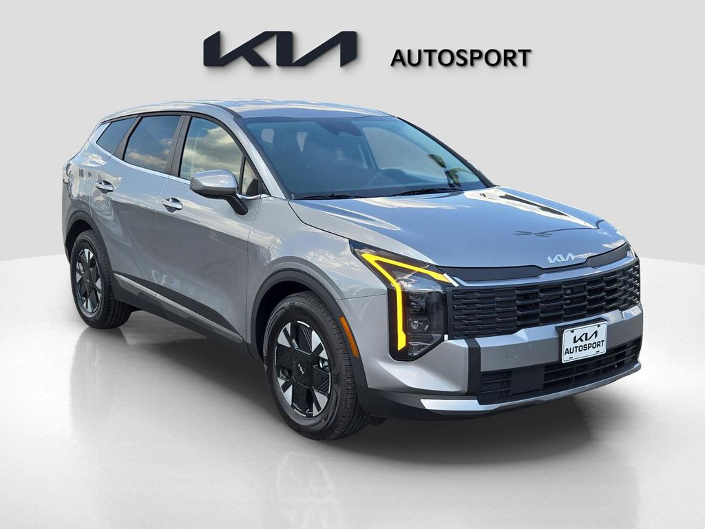 2026 Kia Sportage Hybrid LX photo 3