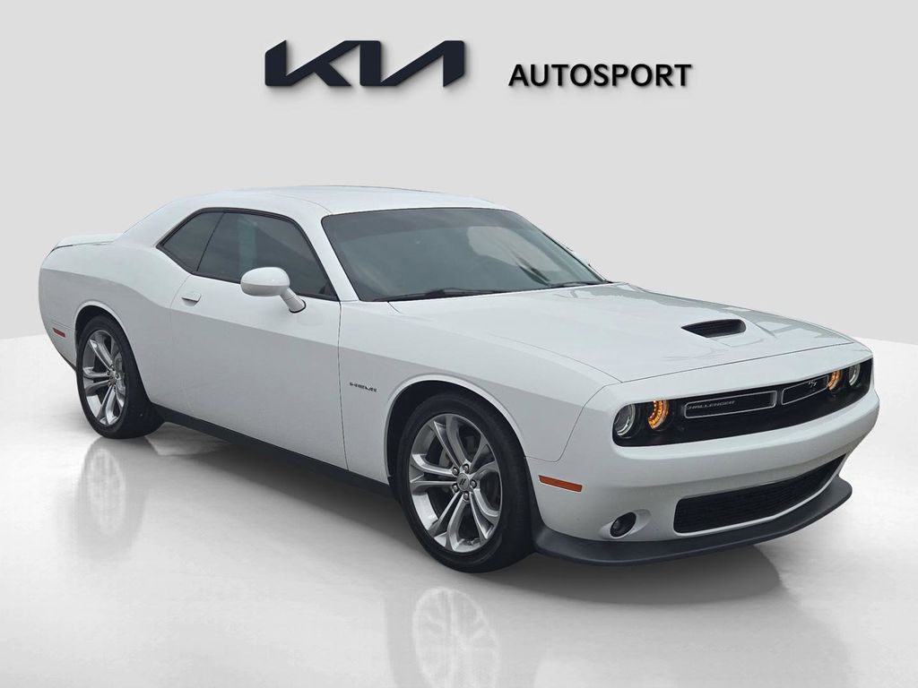 2022 Dodge Challenger R/T photo 3