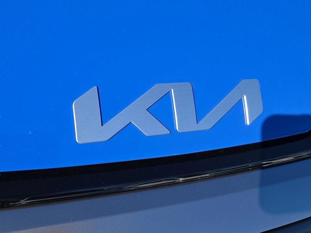 New 2026 Kia Sportage EX SUV