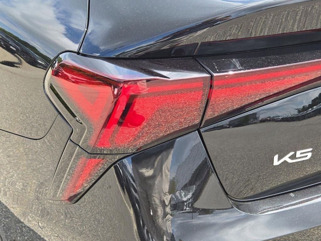 2026 Kia K5 EX - Photo 13