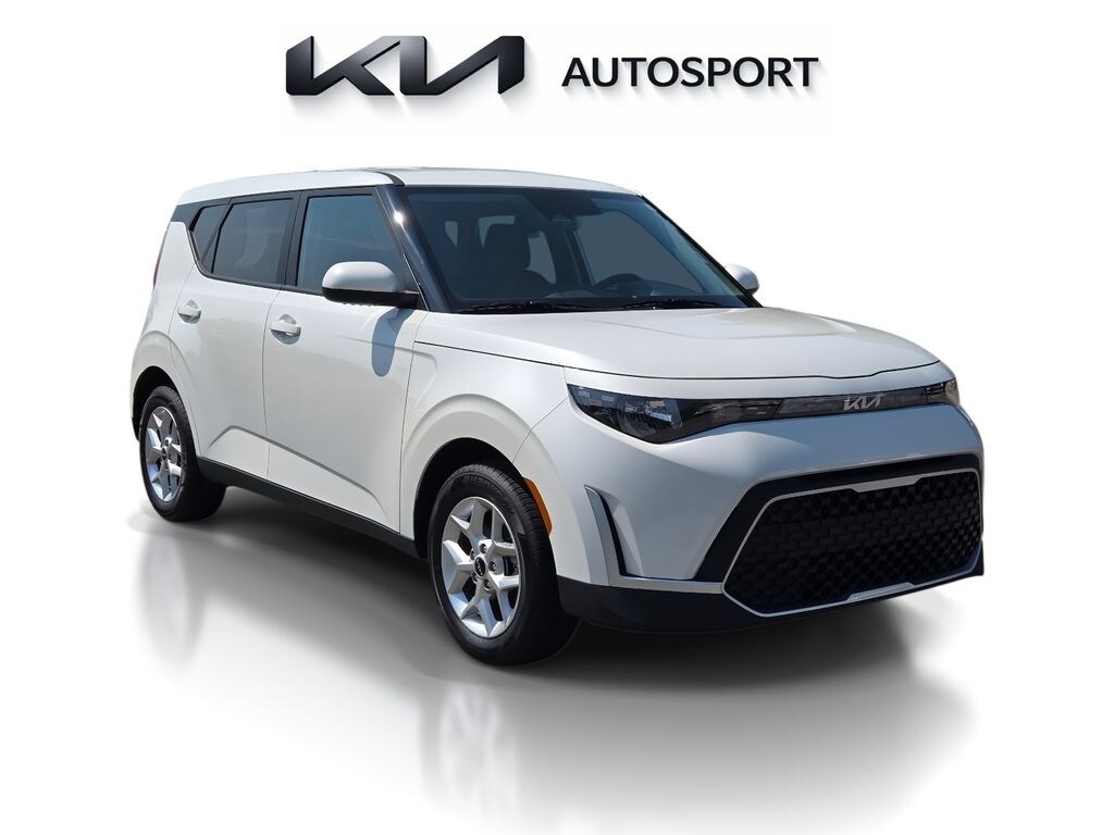 Certified 2025 Kia Soul Hatchback